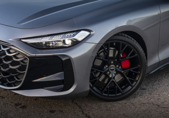 Подержанный автомобиль Audi A5 Liftback 2025 года (2 фото)
