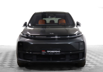 Подержанный автомобиль LiXiang L7 2024 года (2 фото)