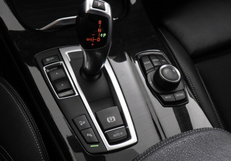 Подержанный автомобиль BMW X4 2016 года (17 фото)