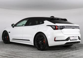 Подержанный автомобиль Zeekr 001 2023 года (6 фото)