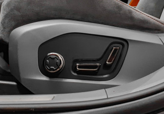 Подержанный автомобиль Zeekr 001 2023 года (27 фото)