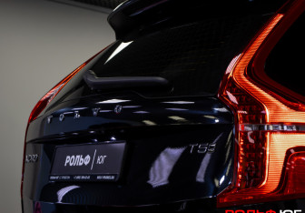 Подержанный автомобиль Volvo XC90 2021 года (28 фото)