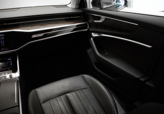 Подержанный автомобиль Audi A6 Sedan 2020 года (26 фото)