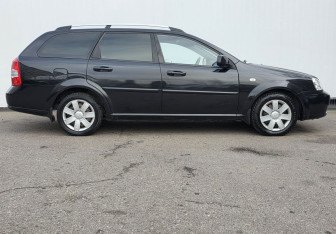 Подержанный автомобиль Chevrolet Lacetti Wagon 2012 года (4 фото)