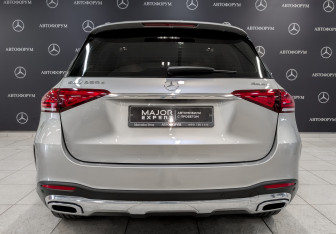 Подержанный автомобиль Mercedes-Benz GLE 2019 года (6 фото)
