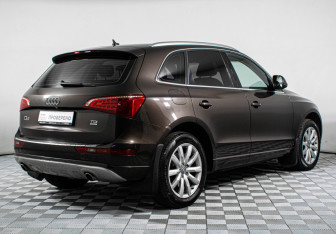 Подержанный автомобиль Audi Q5 2011 года (5 фото)