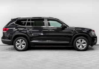 Подержанный автомобиль Volkswagen Teramont 2018 года (4 фото)