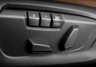 Подержанный автомобиль BMW X6 2018 года (21 фото)