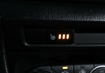 Подержанный автомобиль Mazda 3 Sedan 2017 года (14 фото)