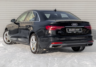 Подержанный автомобиль Audi A4 Sedan 2021 года (7 фото)