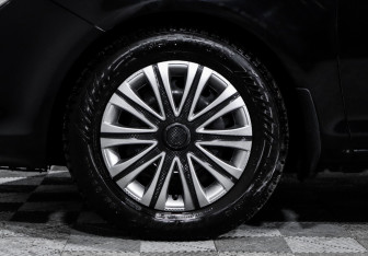 Подержанный автомобиль Opel Corsa 2010 года (15 фото)