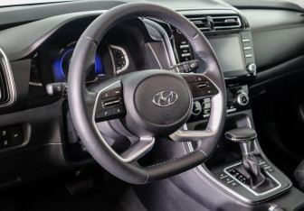 Подержанный автомобиль Hyundai Creta 2022 года (6 фото)