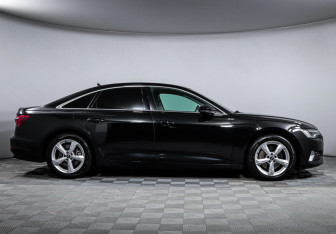 Подержанный автомобиль Audi A6 Sedan 2022 года (4 фото)