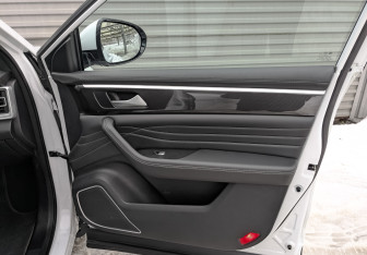 Подержанный автомобиль DongFeng DFSK ix7 2024 года (25 фото)