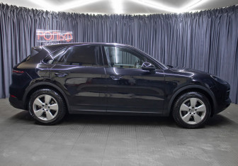 Подержанный автомобиль Porsche Cayenne 2019 года (4 фото)