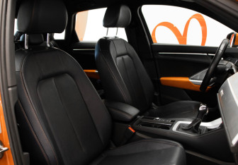Подержанный автомобиль Audi Q3 2019 года (30 фото)