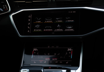 Подержанный автомобиль Audi A6 Sedan 2021 года (17 фото)