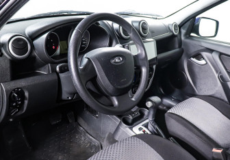 Подержанный автомобиль LADA (ВАЗ) Granta Sedan 2012 года (11 фото)