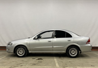 Подержанный автомобиль Nissan Almera Classic 2013 года (8 фото)