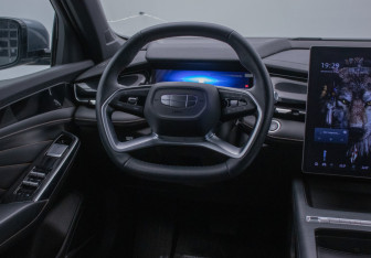 Подержанный автомобиль Geely Preface 2024 года (15 фото)