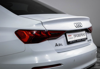 Подержанный автомобиль Audi A3 Sedan 2021 года (16 фото)