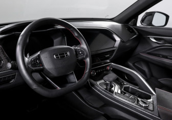 Подержанный автомобиль Geely Tugella 2022 года (14 фото)