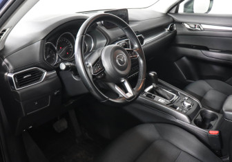 Подержанный автомобиль Mazda CX-5 2019 года (9 фото)