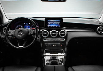 Подержанный автомобиль Mercedes-Benz GLC Coupe 2018 года (8 фото)