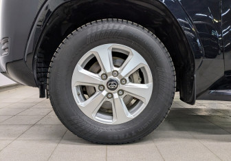 Подержанный автомобиль Toyota Land Cruiser Suv 2021 года (21 фото)