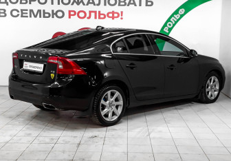 Подержанный автомобиль Volvo S60 2014 года (4 фото)
