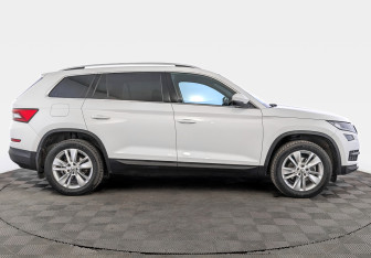 Подержанный автомобиль Skoda Kodiaq 2021 года (4 фото)