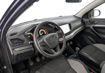 Подержанный автомобиль LADA (ВАЗ) Vesta Sedan 2024 года (15 фото)
