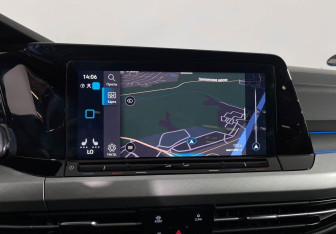 Подержанный автомобиль Volkswagen Golf Hatchback 2020 года (9 фото)