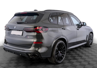 Новый BMW X5 2025 (2 фото)