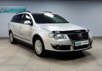 Подержанный автомобиль Volkswagen Passat Wagon 2009 года (3 фото)