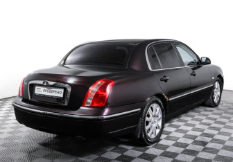 Подержанный автомобиль Kia Opirus 2009 года (5 фото)