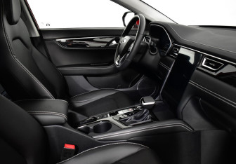 Подержанный автомобиль JAC J7 2022 года (5 фото)