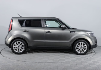 Подержанный автомобиль Kia Soul 2019 года (4 фото)