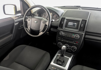 Подержанный автомобиль Land Rover Freelander 2013 года (26 фото)