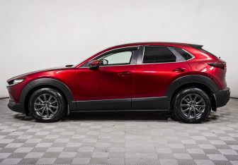 Подержанный автомобиль Mazda CX-30 2021 года (8 фото)