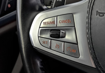 Подержанный автомобиль BMW X3 2023 года (29 фото)