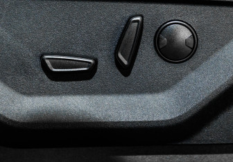 Подержанный автомобиль Ford F-150 2022 года (15 фото)