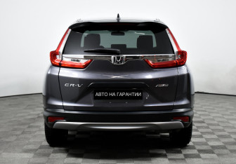 Подержанный автомобиль Honda CR-V 2019 года (6 фото)