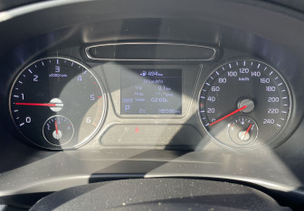 Подержанный автомобиль Kia Sorento 2018 года (26 фото)