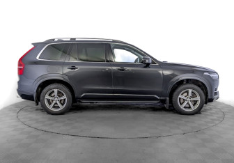 Подержанный автомобиль Volvo XC90 2018 года (4 фото)
