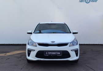 Подержанный автомобиль Kia Rio Sedan 2017 года (2 фото)