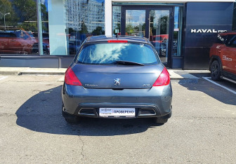 Подержанный автомобиль Peugeot 308 Hatchback 2009 года (6 фото)