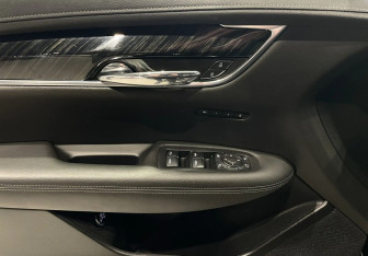 Подержанный автомобиль Cadillac XT6 2020 года (20 фото)