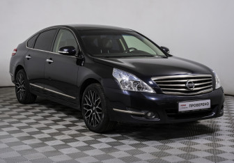 Подержанный автомобиль Nissan Teana 2011 года (3 фото)