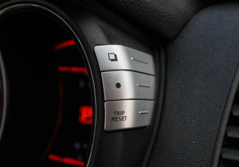Подержанный автомобиль Nissan Murano Suv 2011 года (16 фото)